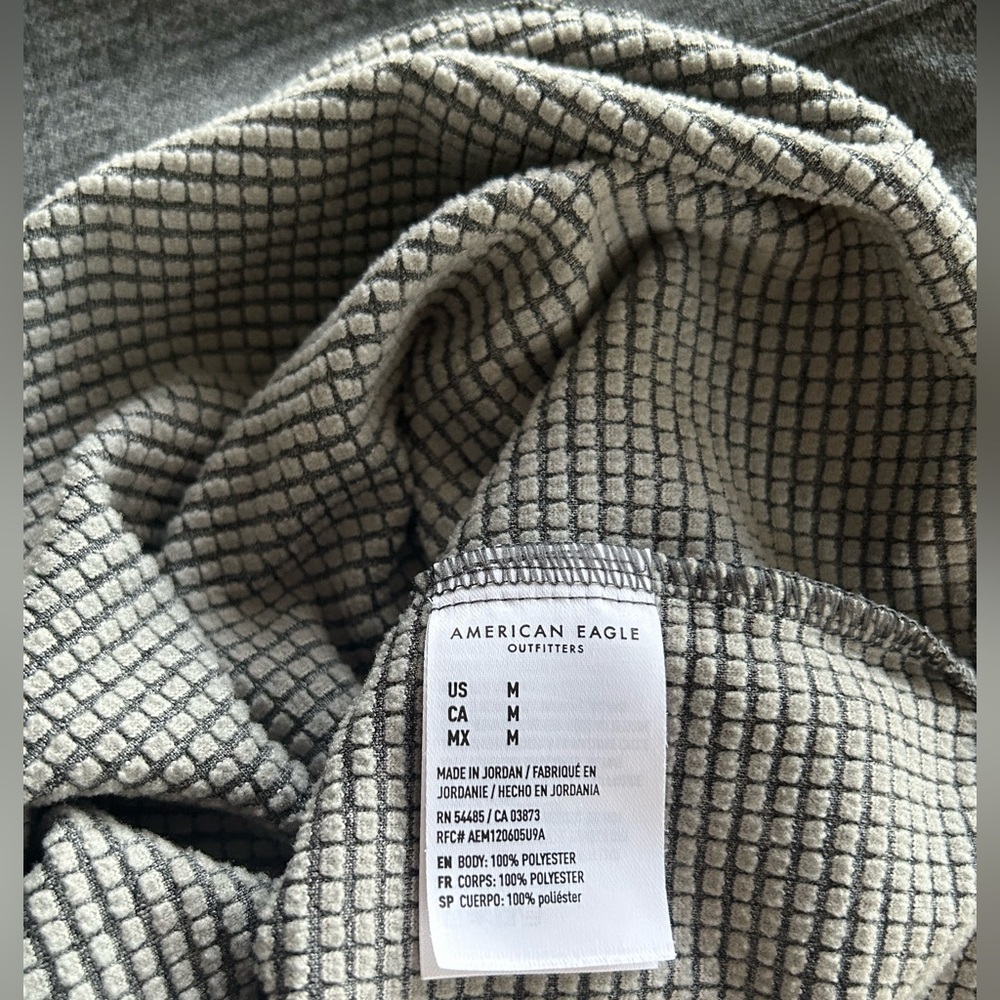 American Eagle Outfitters Charcoal Gray Jersey Waffle Knit Thermal Lining Size M - Picture 6 of 9